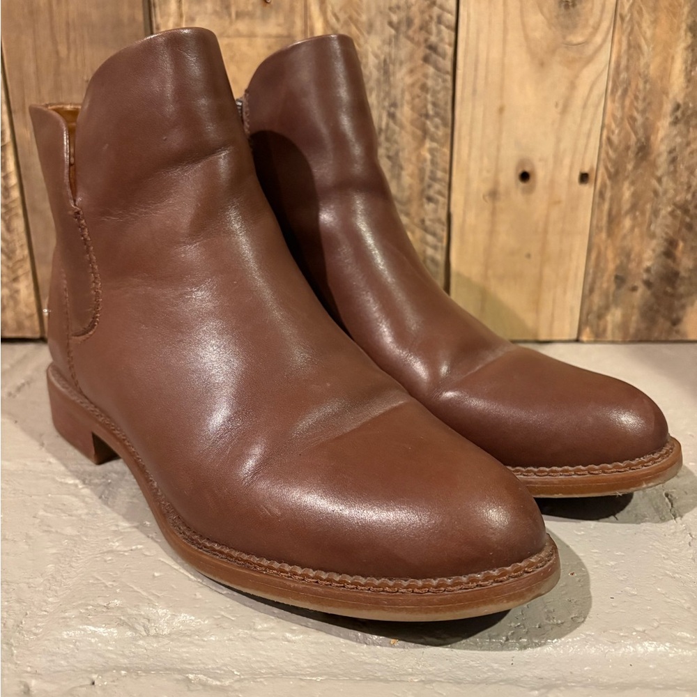 Classic Brown Leather Women’s Boots